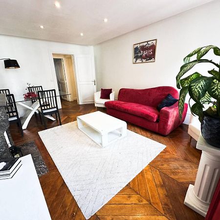 Apartment Colisee Paris Luaran gambar