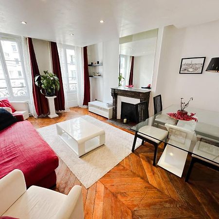 Apartment Colisee Paris Luaran gambar