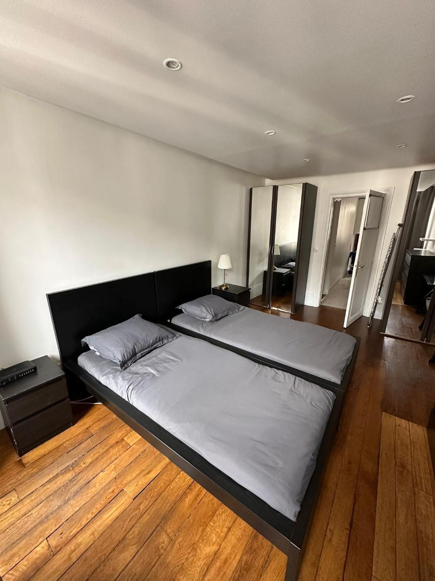Apartment Colisee Paris Luaran gambar